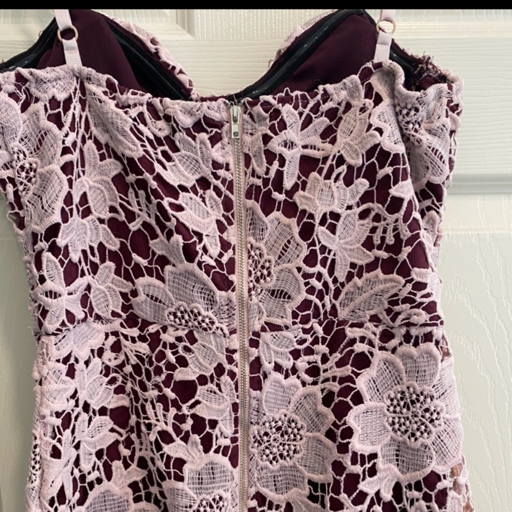 Floral Lace Midi Dress - Picture 4 of 5